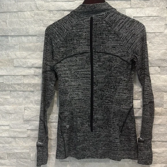 Lululemon Women's zipper jacket - Picture 9 of 10